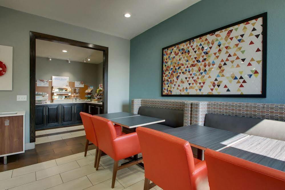 Holiday Inn Express Hotel & Suites Lebanon By Ihg Exterior photo